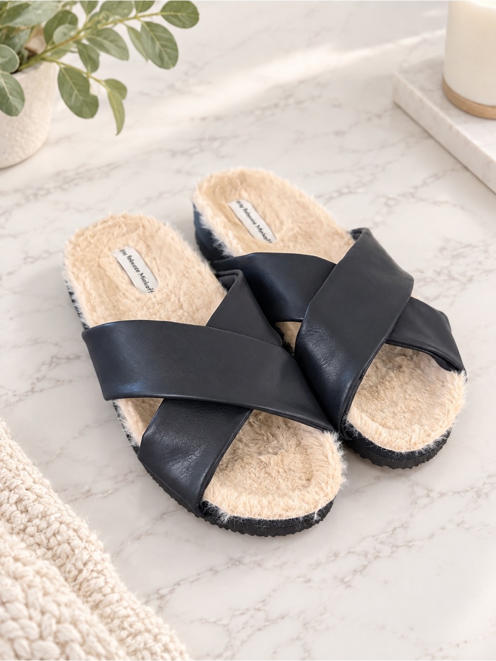 RM by Rebecca Minkoff NWOT Black Faux Fur Crisscross Slide Sandals Size 7
